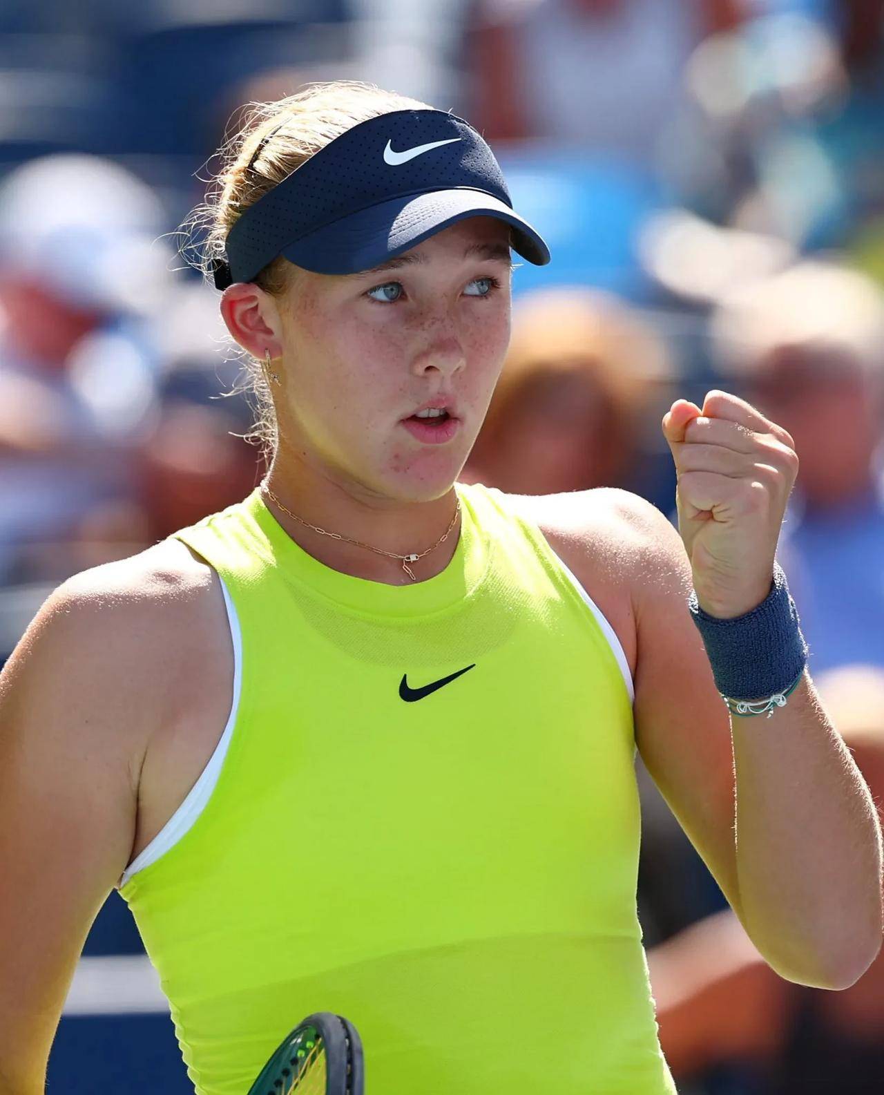 特别是在中 特别是在中