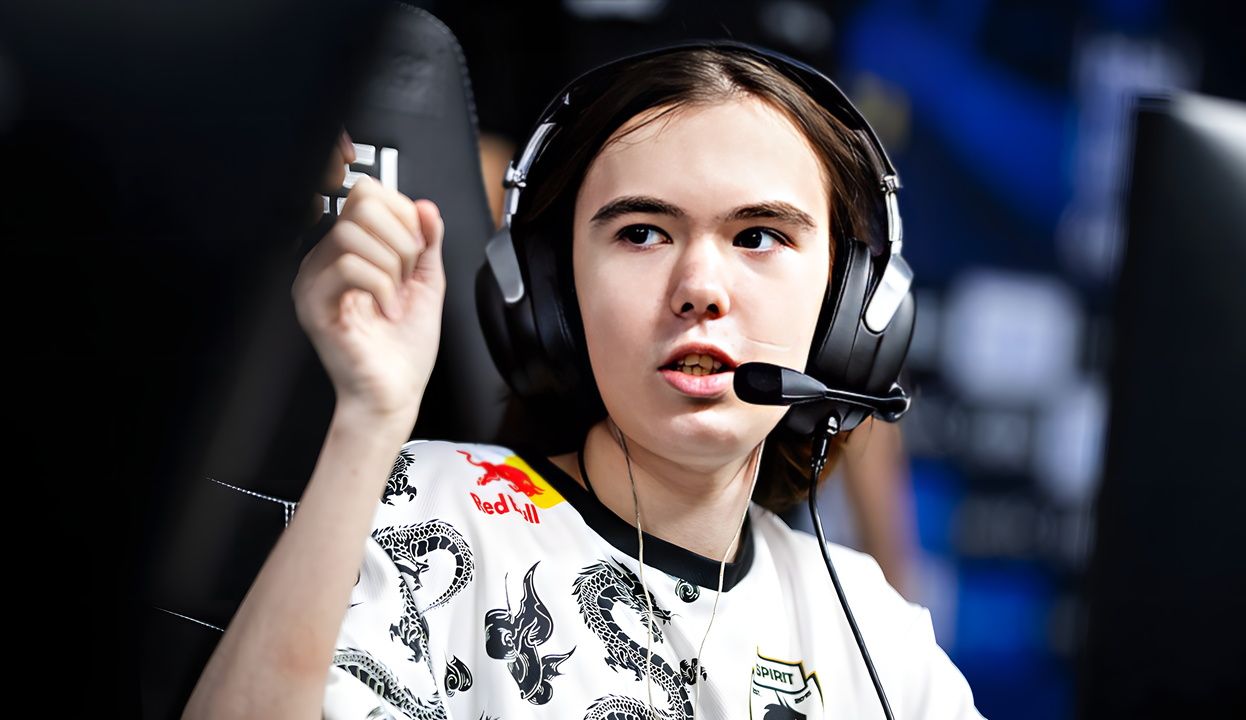 皇家社会自 皇家社会自